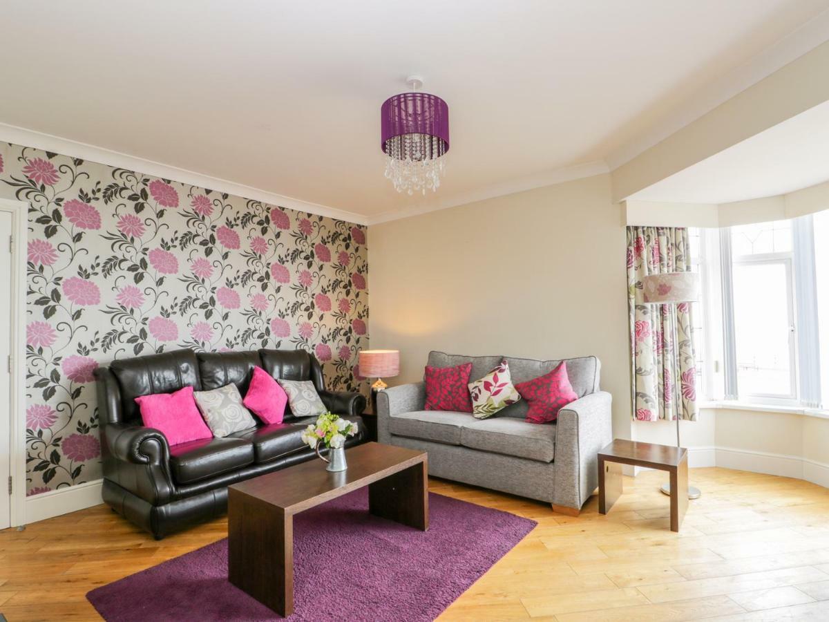 The Gansey Girl Apartment Bridlington Exterior foto